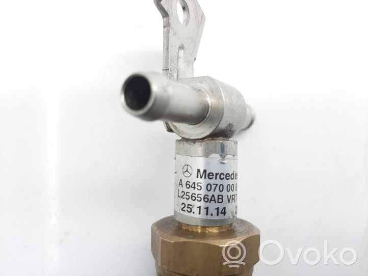 Mercedes-Benz A W176 Capteur de température du carburant A6450700081