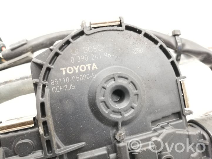Toyota Avensis T270 Etupyyhkimen vivusto ja moottori 8511005080B