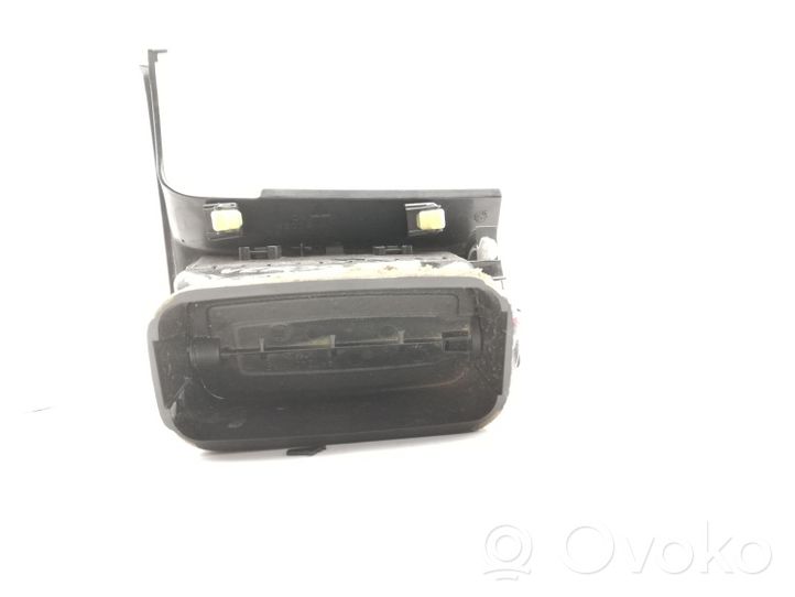 Toyota Verso Copertura griglia di ventilazione cruscotto 556800F030