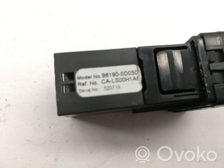 Toyota Verso Câble adaptateur AUX 861900D030