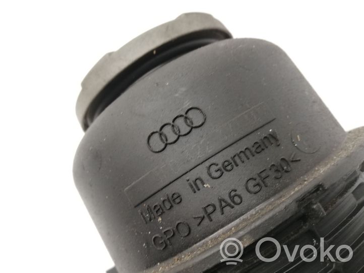 Audi Q5 SQ5 Zbiornik płynu wspomagania układu kierowniczego 4F0422371