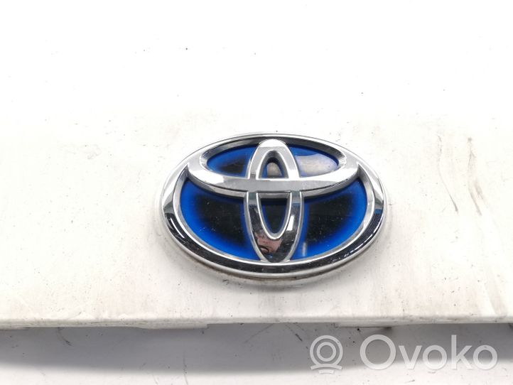 Toyota Auris E180 Takaluukun/tavaratilan spoileri 7681102830