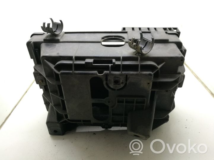 Opel Meriva B Podstawa / Obudowa akumulatora 