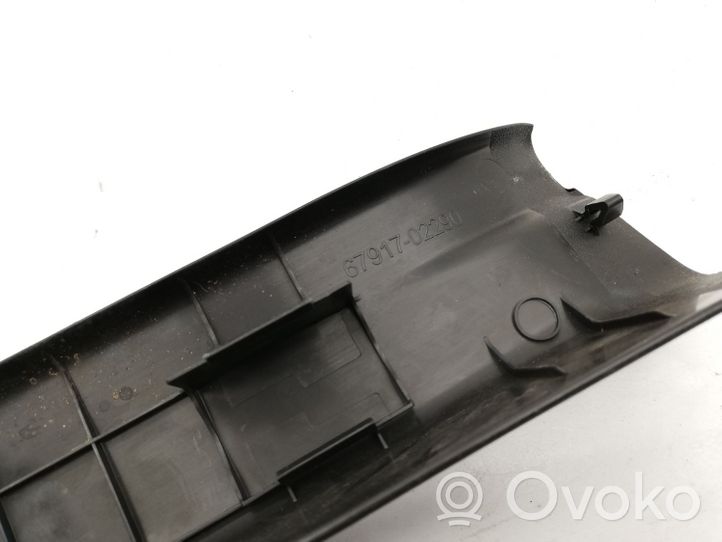 Toyota Auris E180 Takaoven kynnyksen suojalista 6791702290