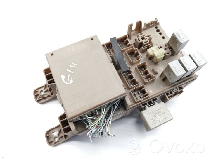 Toyota Corolla E120 E130 Module de contrôle carrosserie centrale 8198050030