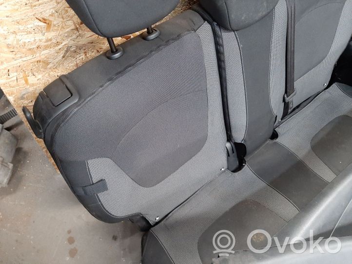 Renault Captur Juego interior 