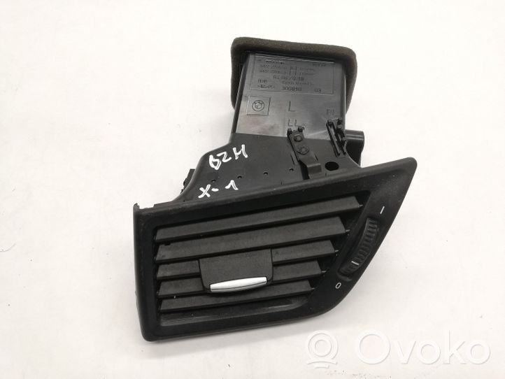 BMW X1 E84 Lango oro grotelės 2991233