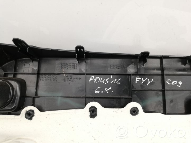 Toyota Prius (XW50) Garniture panneau latérale du coffre 6474047100