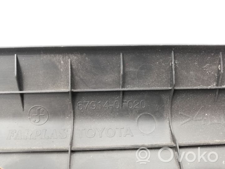 Toyota Verso B-pilarin verhoilu (yläosa) 679140F020