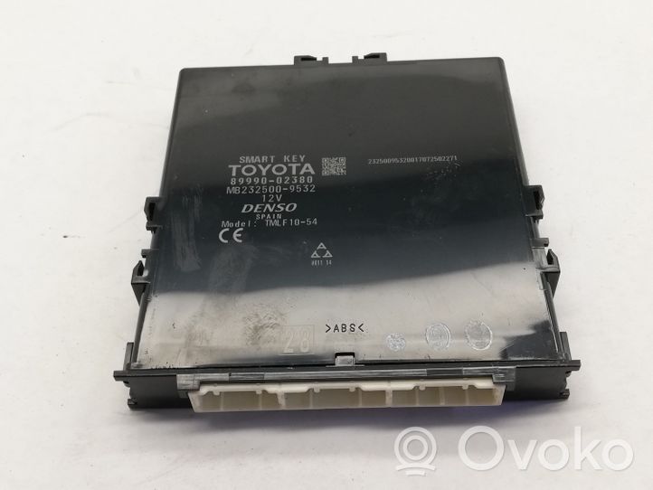 Toyota Auris E180 Module de contrôle sans clé Go 8999002380