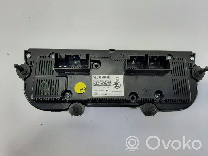Skoda Octavia Mk3 (5E) Przełącznik / Włącznik nawiewu dmuchawy 5E0907044K