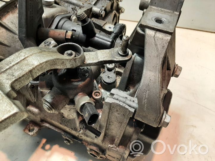 Volkswagen Golf VII Mechaninė 6 pavarų dėžė QYB