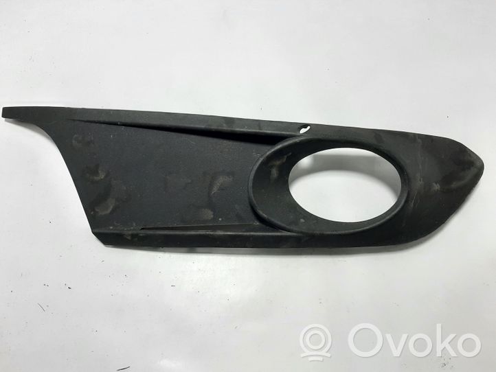 Volkswagen Jetta VI Grille inférieure de pare-chocs avant 5C6853666A