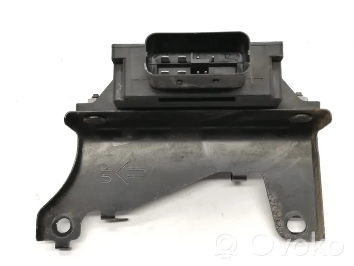 Mazda CX-5 Module convertisseur de tension PE0318572