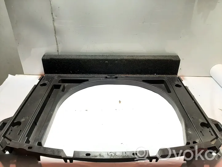 Volvo V40 Rivestimento vano della ruota di scorta 31389394