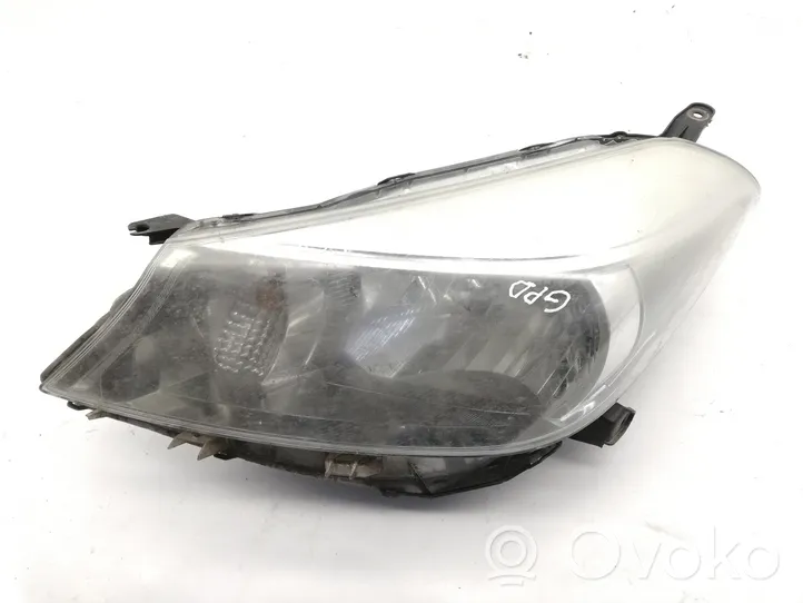 Toyota Yaris Lampa przednia 