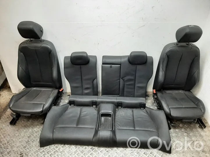 BMW 4 F32 F33 Set interni 