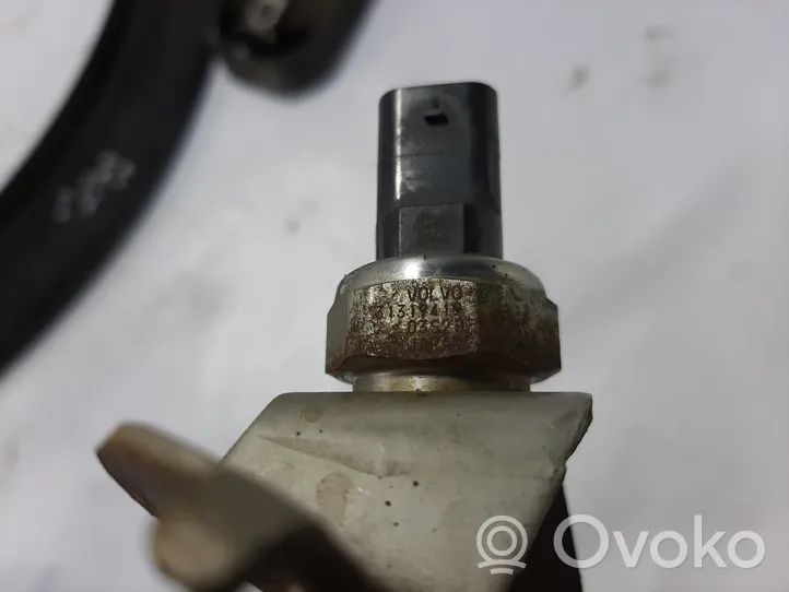 Volvo V40 Capteur de pression de carburant 31319419