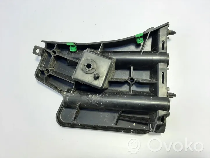 Volvo V60 Supporto di montaggio del parafango 30796625