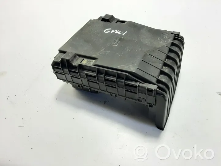 Volkswagen Tiguan Releju montāžas bloks 3C0937125A