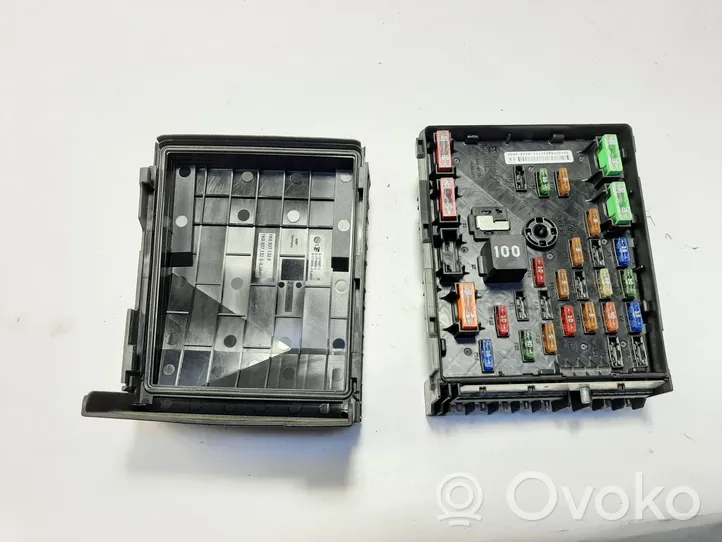 Volkswagen Tiguan Releju montāžas bloks 3C0937125A