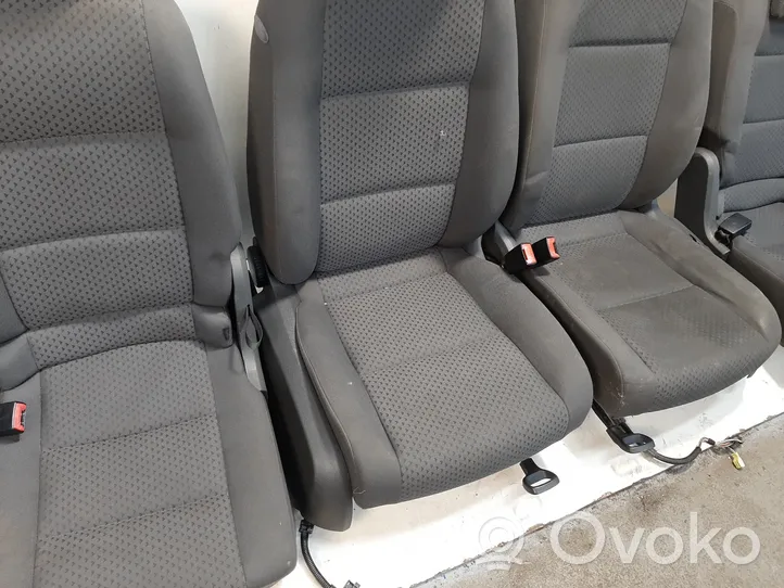 Volkswagen Touran I Tapicerka / Komplet 