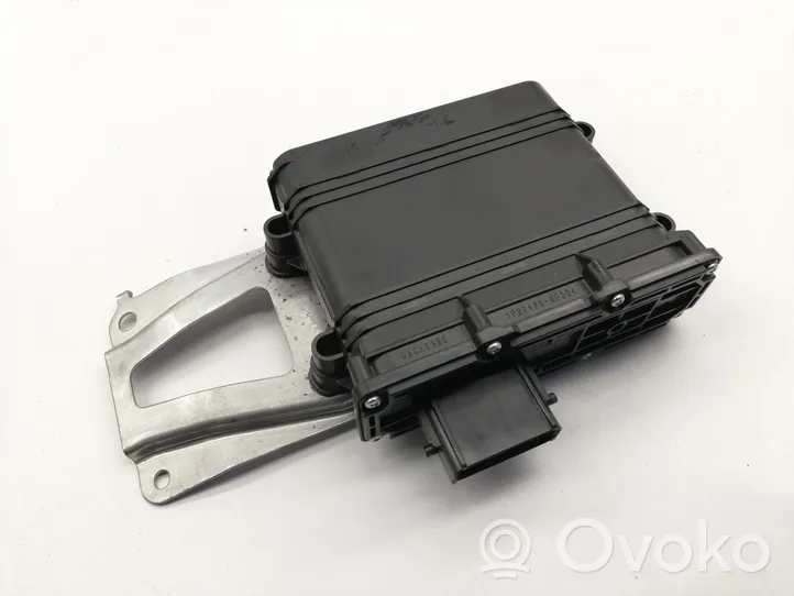 Toyota Yaris Cross Module de frein de stationnement 89680K0010