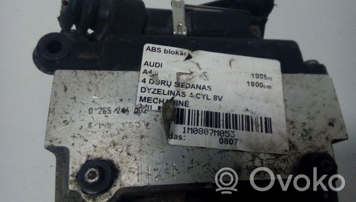 Audi A4 S4 B5 8D ABS-pumppu 8D0614111