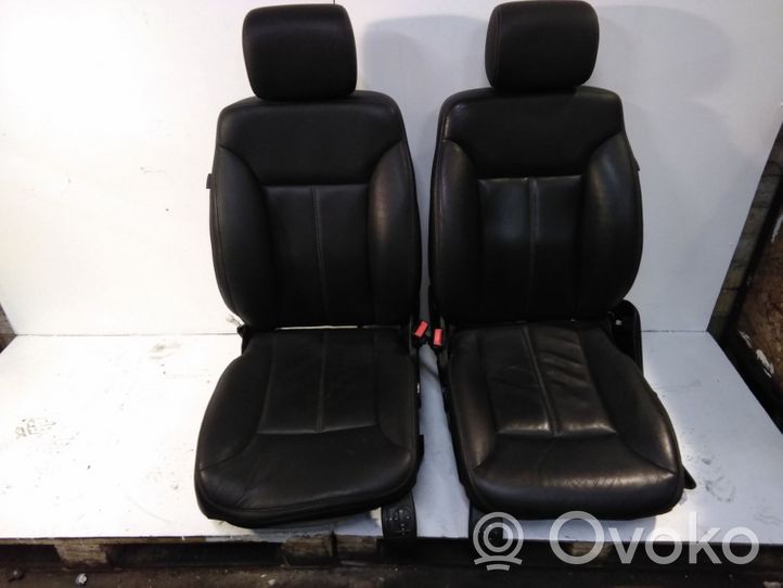 Mercedes-Benz GL X164 Set di rivestimento sedili e portiere 