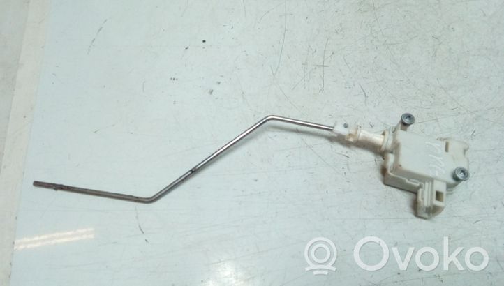 Volkswagen PASSAT CC Serratura del tappo del serbatoio del carburante 3C8810773A