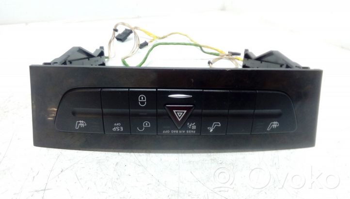 Mercedes-Benz CLS C219 A set of switches 