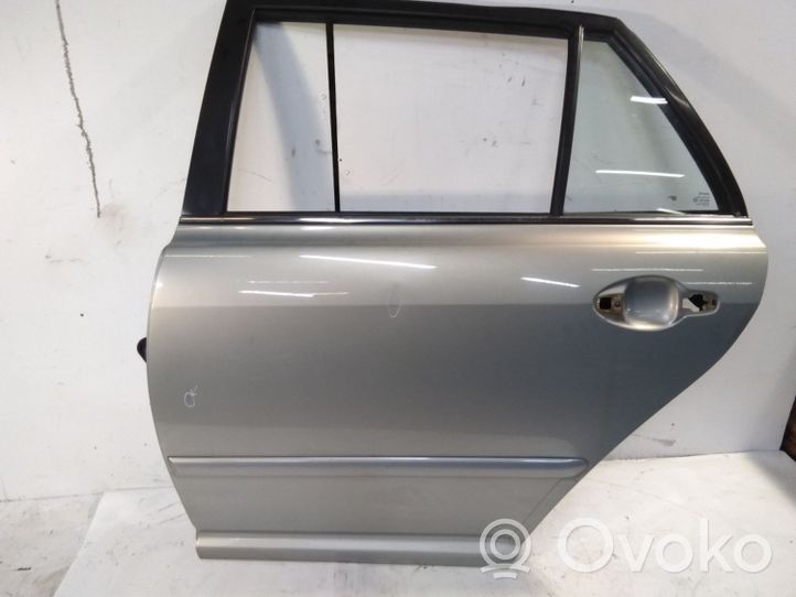 Toyota Avensis T250 Rear door 