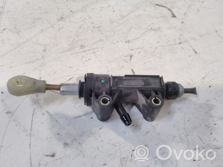 BMW 3 E46 Pagrindinis sankabos cilindriukas 21526752146