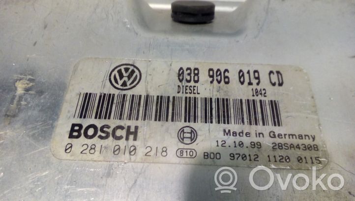 Volkswagen PASSAT B5 Moottorin ohjainlaite/moduuli 038906019CD