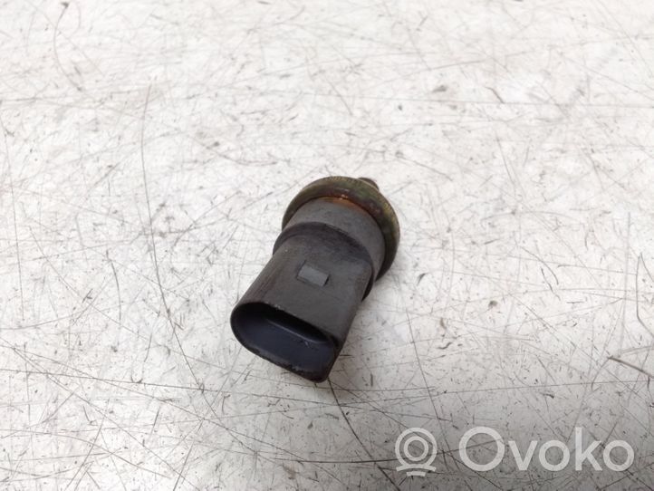 Volkswagen Touareg I Sonde de température de liquide de refroidissement 06A919501