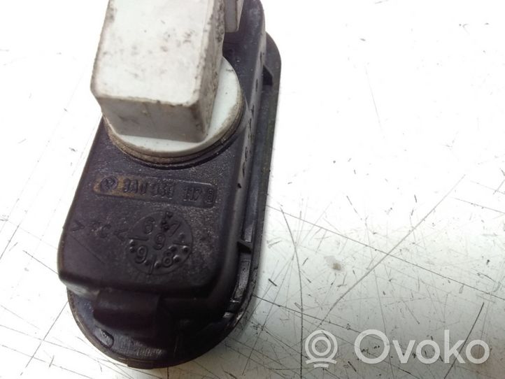 Volkswagen Sharan Lampa oświetlenia tylnej tablicy rejestracyjnej 3A0949117B