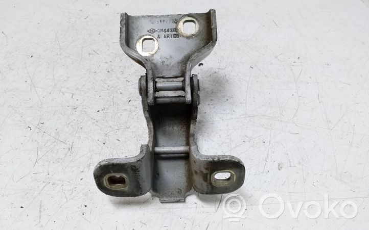 Opel Vivaro Front door upper hinge 311772J