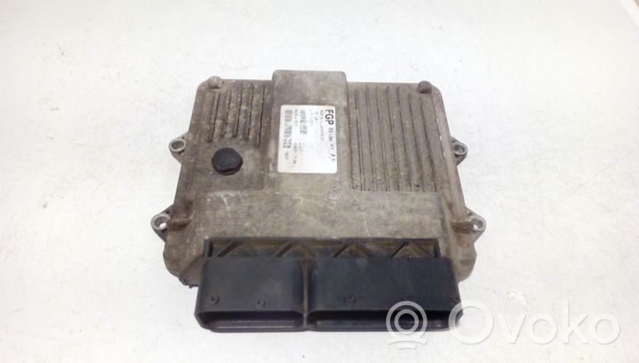 Opel Corsa C Sterownik / Moduł ECU 55196352ZJ