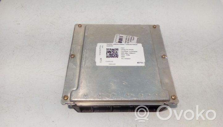 Opel Omega B2 Calculateur moteur ECU 0281010870