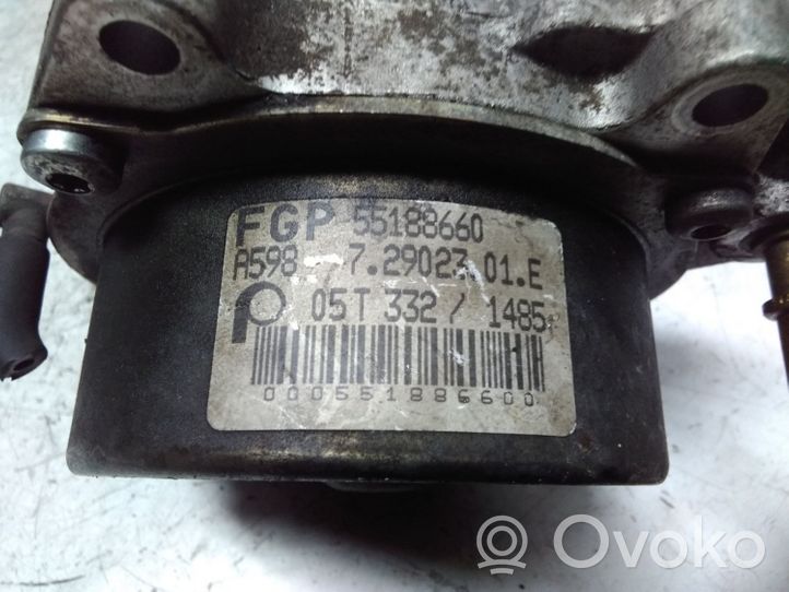 Opel Signum Vakuumo pompa 72902301E