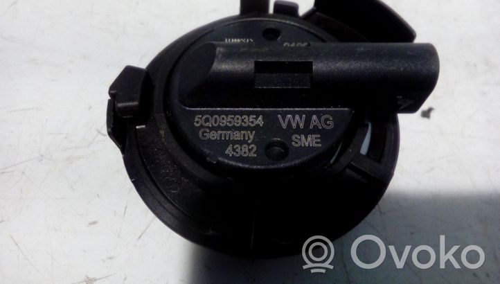 Volkswagen Golf VII Sensor impacto/accidente para activar Airbag 5Q0959354