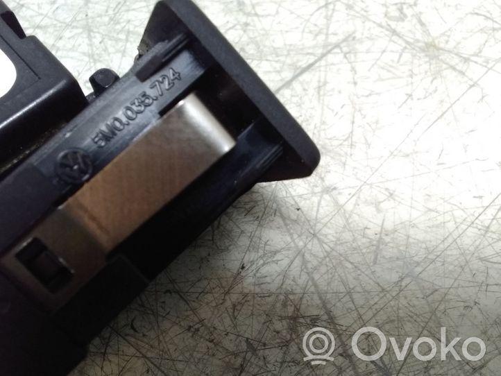 Volkswagen Tiguan Câble adaptateur AUX 5M0035724