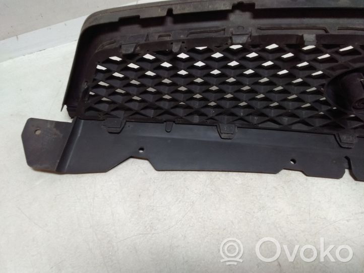 Ford Focus Grille calandre supérieure de pare-chocs avant 4M518200AJ