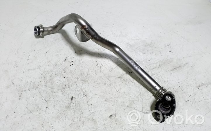 Mercedes-Benz E W213 Tuyau de raccordement solide EGR A6542031300