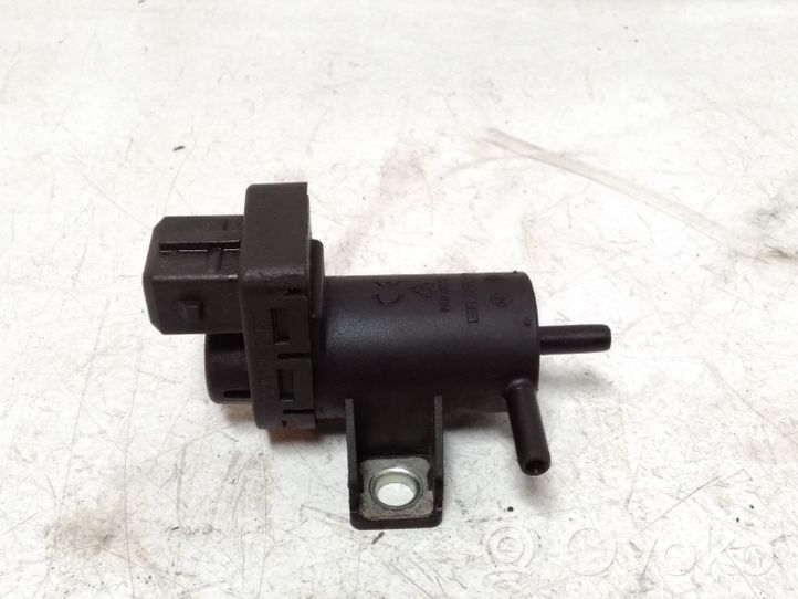 Nissan Juke I F15 Turboahtimen magneettiventtiili 8200762162