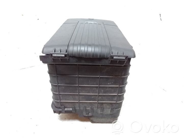 Volkswagen PASSAT B7 Support boîte de batterie 3C0915443A