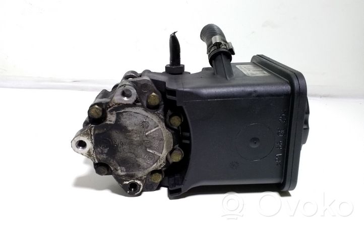 BMW 3 E46 Power steering pump 6756575