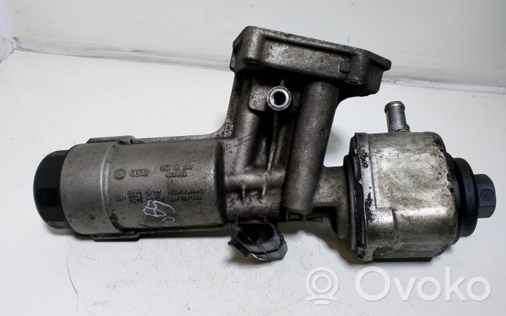 Volkswagen Sharan Supporto di montaggio del filtro dell’olio 038115389