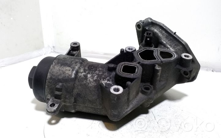 Land Rover Freelander Supporto di montaggio del filtro dell’olio 670273176