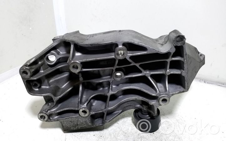 BMW X5 E70 Support de générateur / alternateur 7802639